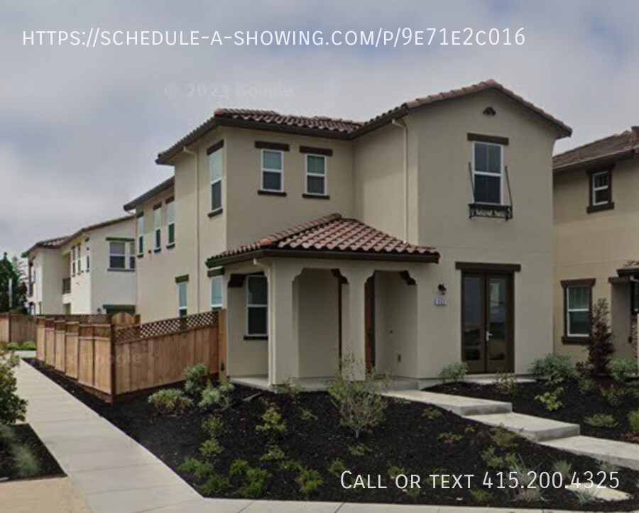 Primary Photo - Brand New 3 Bedroom Home in Marina