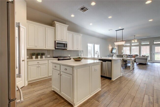 Foto del edificio - 18505 McKay Cove