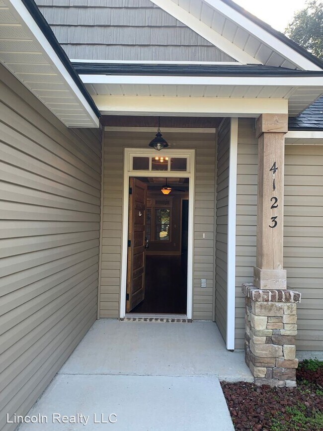 Building Photo - 4 br, 3 bath House - 4123 Glen Laurel Dr E