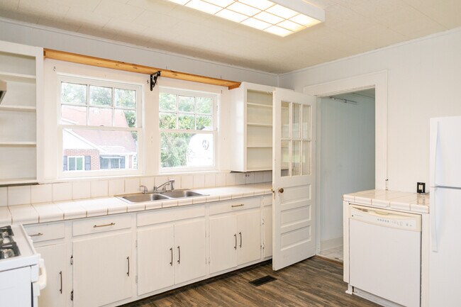 Foto del edificio - 105 Burns St