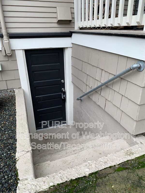 Foto del edificio - 8408 Duncan Ave S