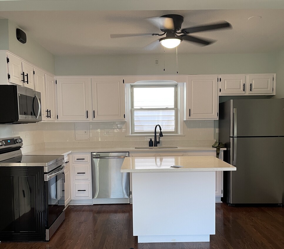 Foto principal - 839 Lathrop Ave