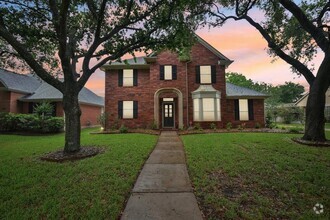 Building Photo - 1603 Crescent Green Dr