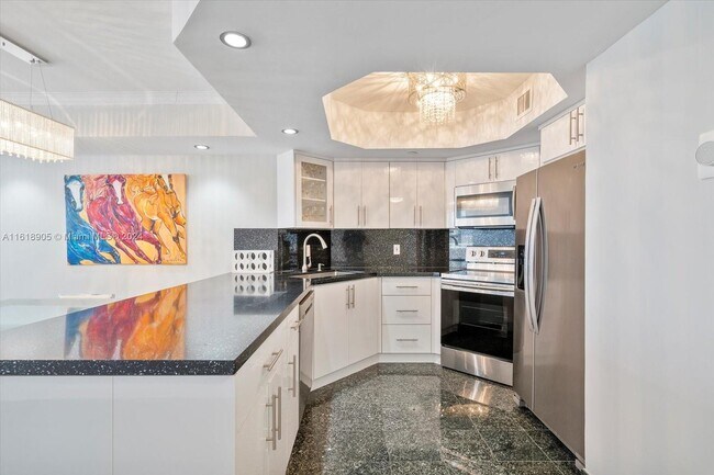 Building Photo - 8911 Collins Ave