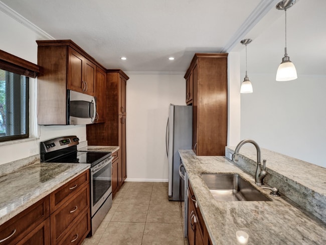 Photo - 930 SW 9th St Cir Apartment