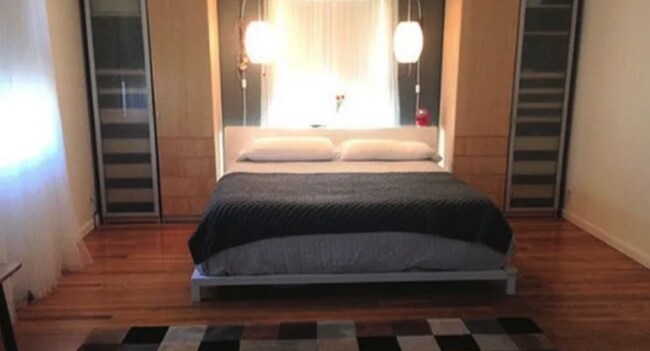 Foto del edificio - Updated 3 bed 2 bath. Garage and screened porch