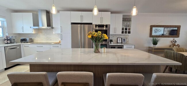 Building Photo - 60 Yacht Club Dr