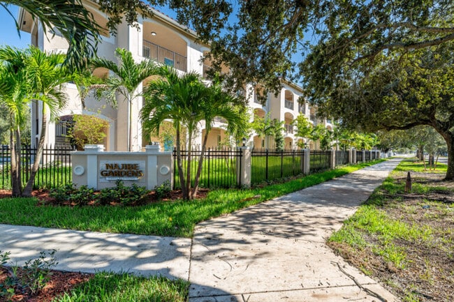 Building Photo - Najibe Gardens
