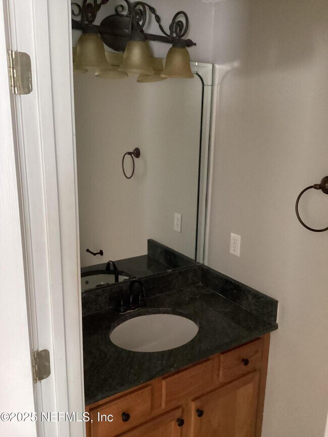 Foto del edificio - 419 Southern Branch Ln