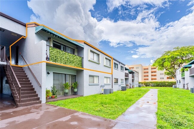 Building Photo - 7419 SW 152nd Ave