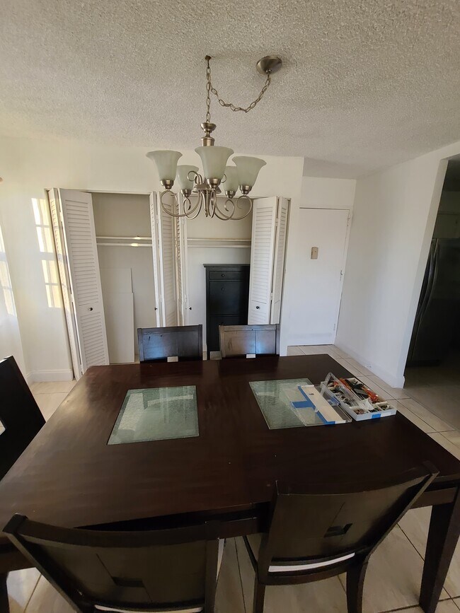 Foto del edificio - 401 Golden Isles Dr