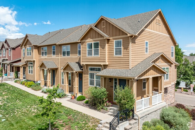 Building Photo - Red Hawk Crossings