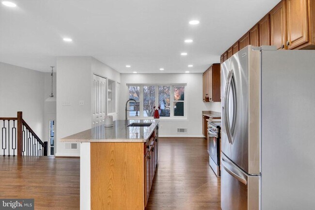 Foto del edificio - 4224 Kinmount Rd