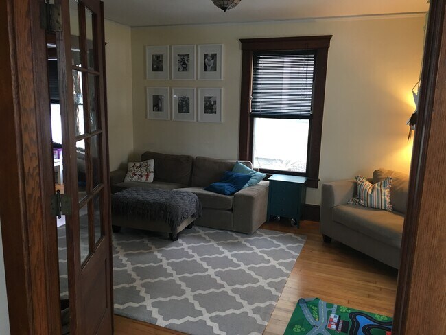 Sala de estar - 426 S 7th St