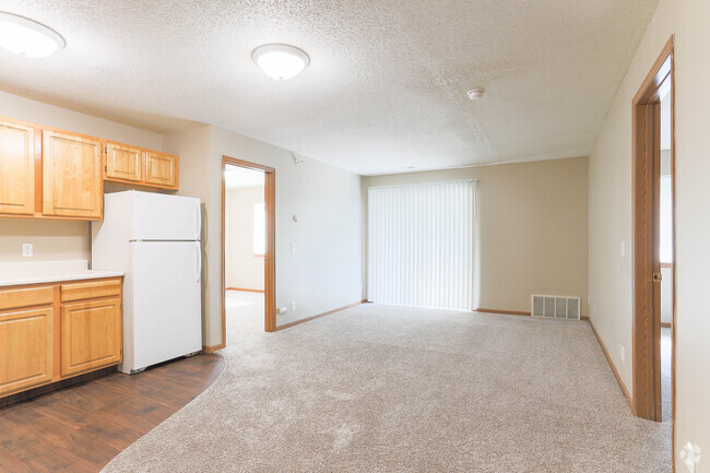 2BR, 2BA - 22A - Deerfield