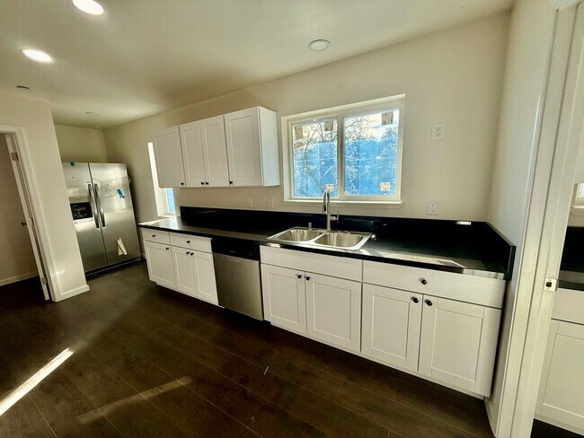 Foto del edificio - 19181 Indian Springs Rd