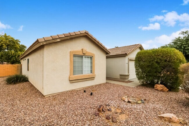 Building Photo - 12744 W Larkspur Rd