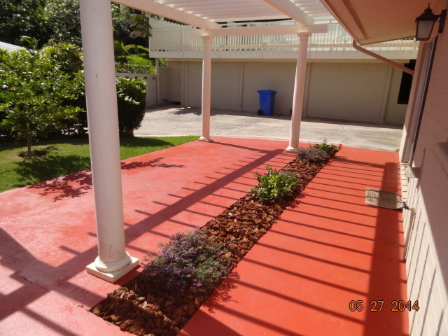 Building Photo - 1624 Kamole St