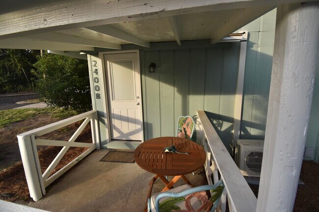 Foto del edificio - 2400 Lake Hall Rd