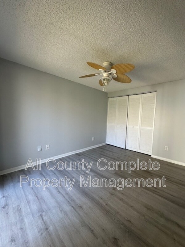 Foto del edificio - 6653 Periwinkle Dr