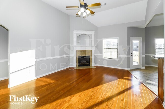 Foto del edificio - 100 Whispering Creek Cove