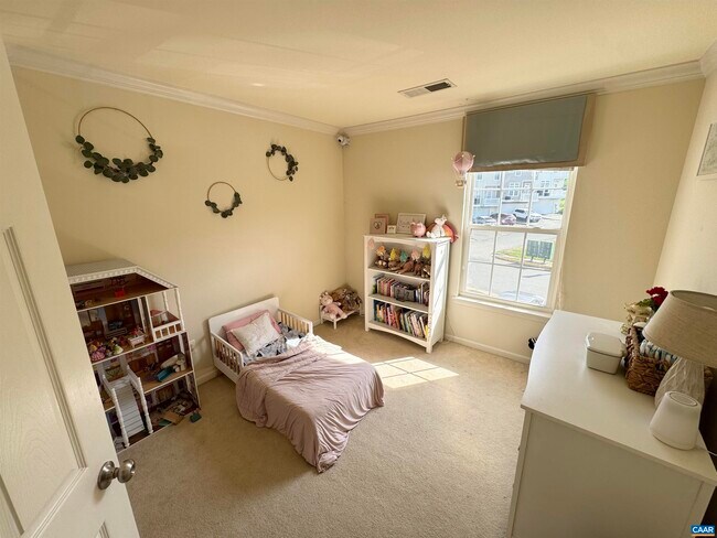 Building Photo - 1512 Montessori Terrace