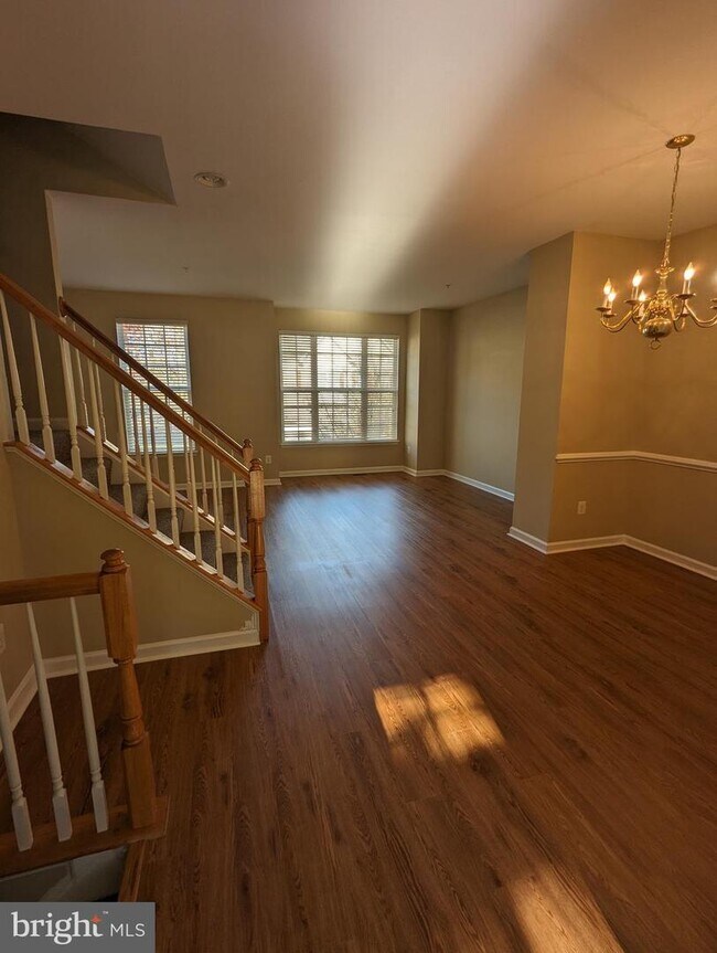 Foto del edificio - 23354 Dahlia Cir