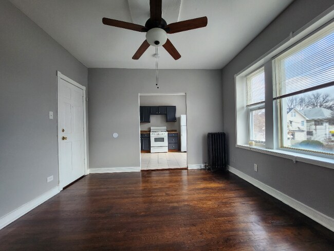 Building Photo - 5350 W Division St