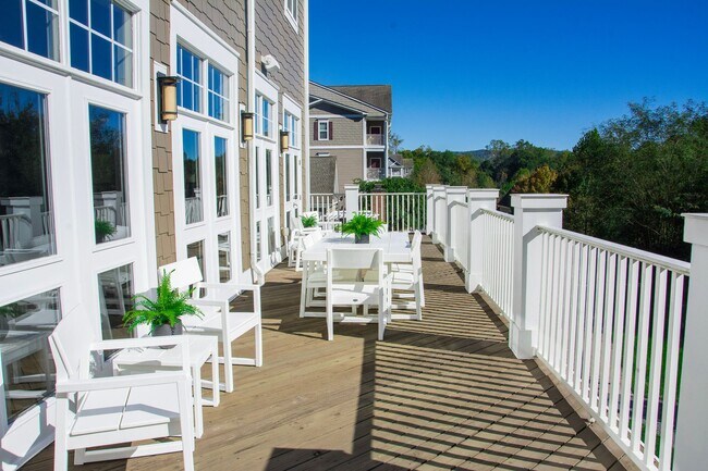 Foto del edificio - The Reserve at Belvedere