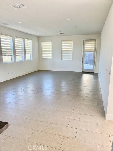 Foto del edificio - 57 Alienta Ln