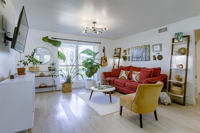 Foto del edificio - 8603 Putnam Dr