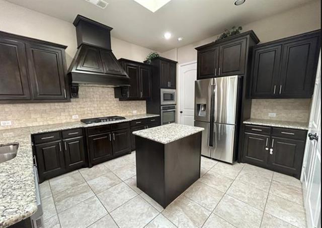 Building Photo - 526 Evergreen Dr