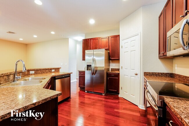 Building Photo - 479 Shadow Lakes Dr