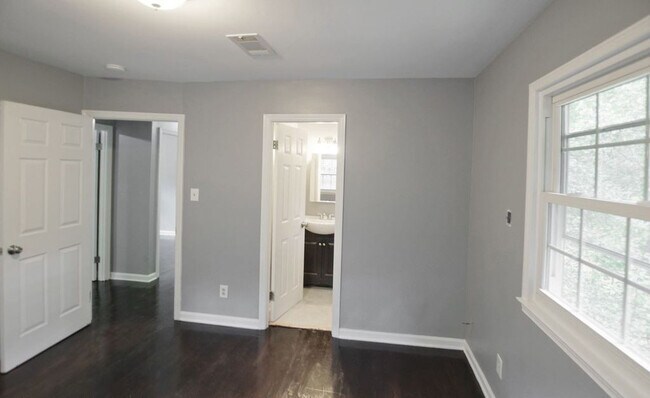 Foto del edificio - 10572 Eagle Dr