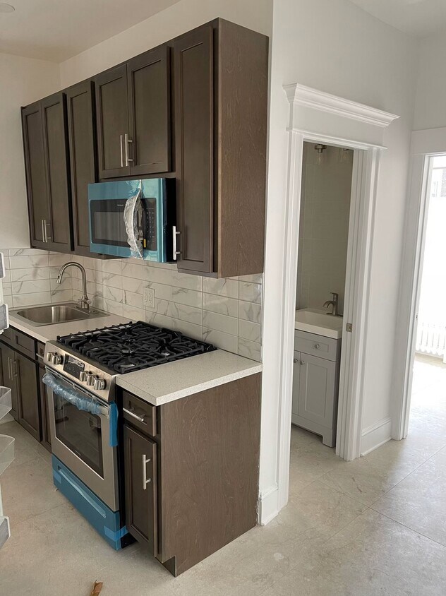 Foto principal - 3256 John F Kennedy Blvd
