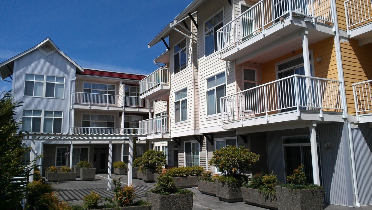 Station Apartments Apartments Renton, WA