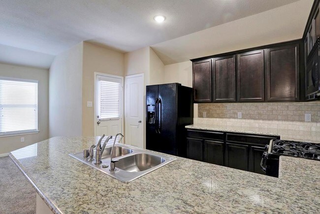 Foto del edificio - 3015 McDonough Way