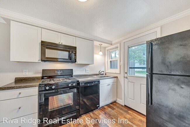 Building Photo - 2 br, 1.5 bath House - 1670 Brodhead Road ...