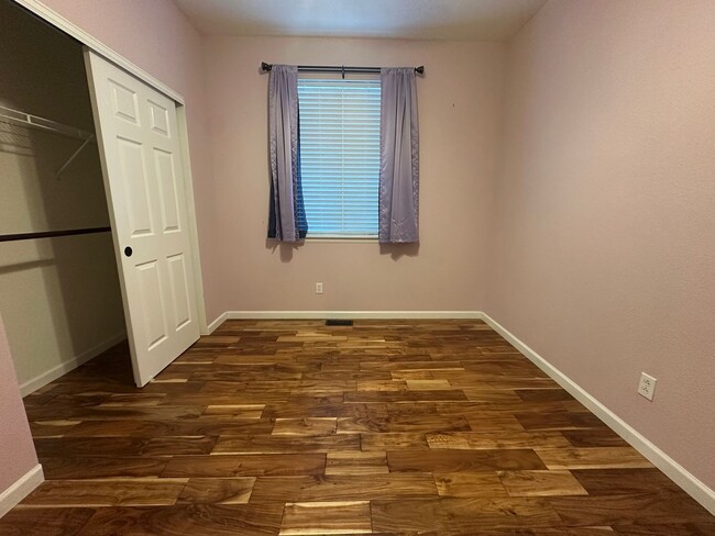 Building Photo - Beautiful 5 Bed 3 Bath Home in Banning Lew...