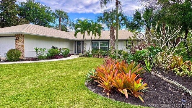Foto del edificio - 323 SW Ridge Ln