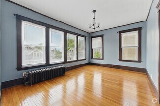 Building Photo - 466 Locust St
