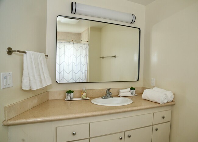 Foto del edificio - 748 Kansas St