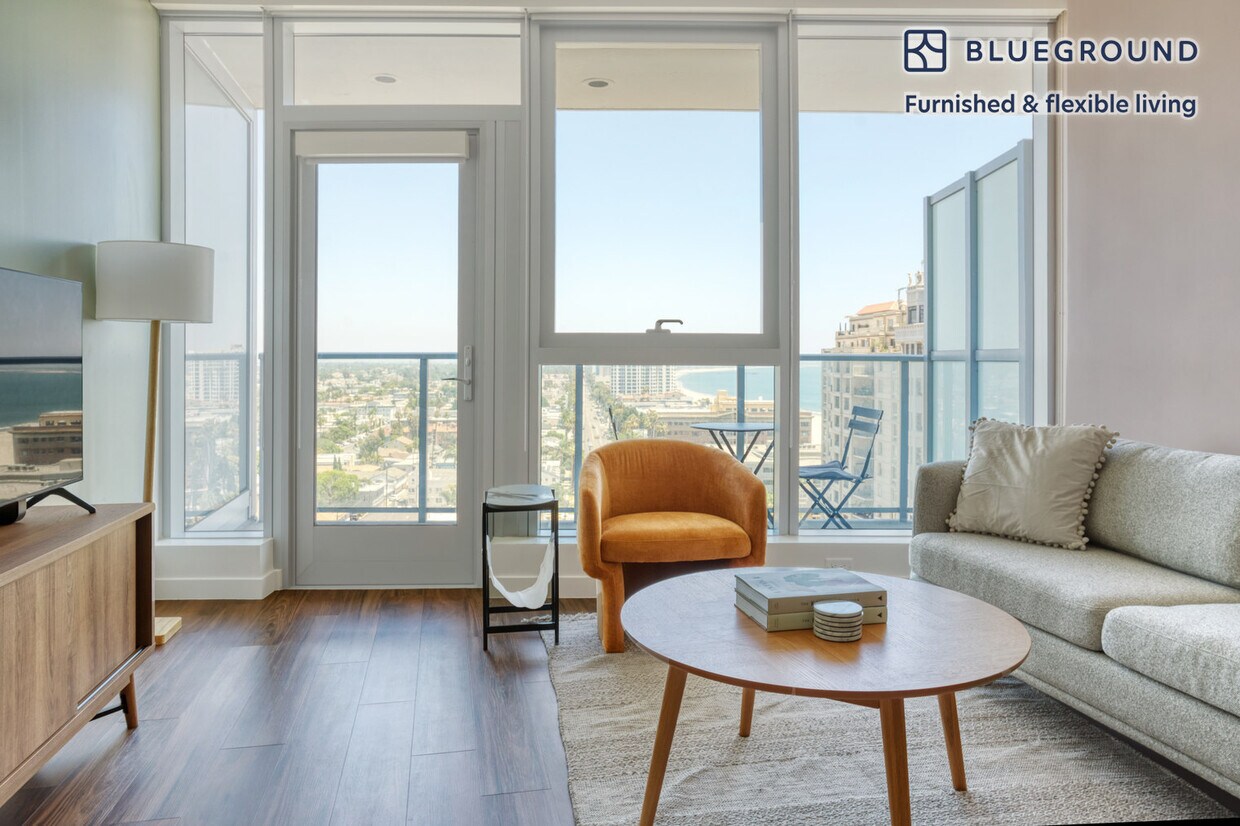 Foto principal - 777 E Ocean Blvd