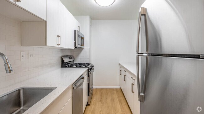 *Pictures are representative samples of the advertised unit. In some cases, the actual units you to - 25 Darling St