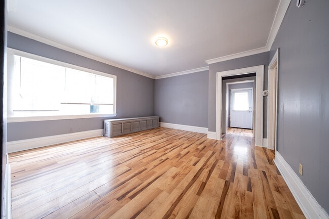 Foto del edificio - 911 6th St E