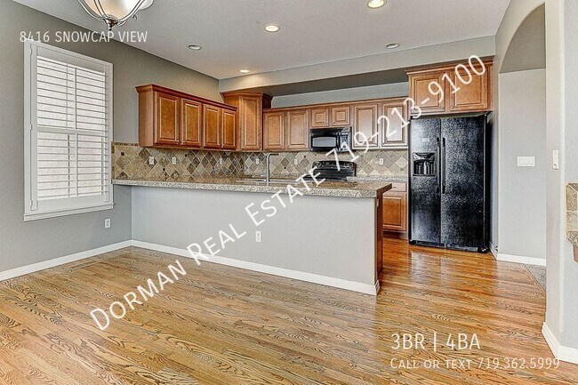 Building Photo - 2-Story Townhome A/C in D20