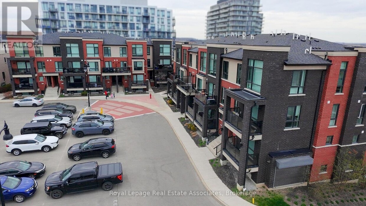 Photo principale - 100-100 Dufay Rd