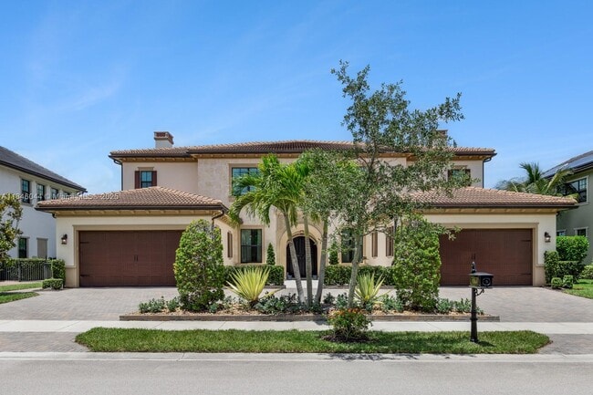 Building Photo - 8545 Watercrest Cir E