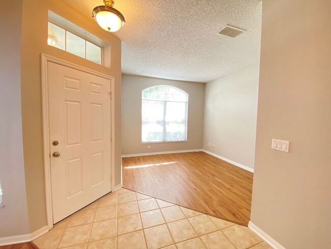 Foto del edificio - 9951 Indigo Bay Cir
