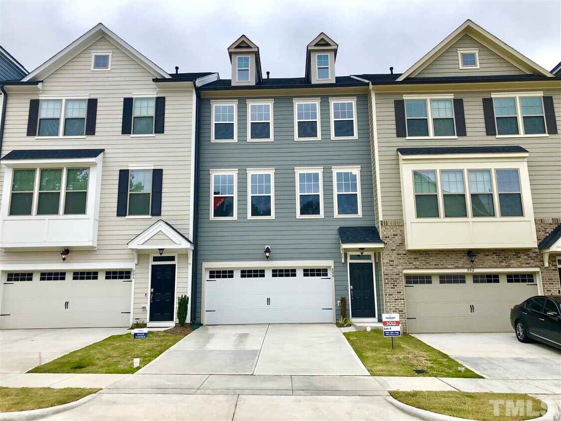 Primary Photo - 804 Richmont Grove Ln